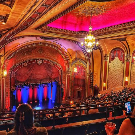 10 Best Hotels near Riverside Theater, Milwaukee 2024 .